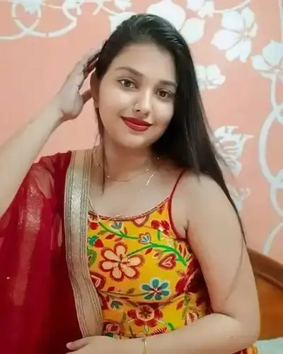 Call Girl in Valpoi